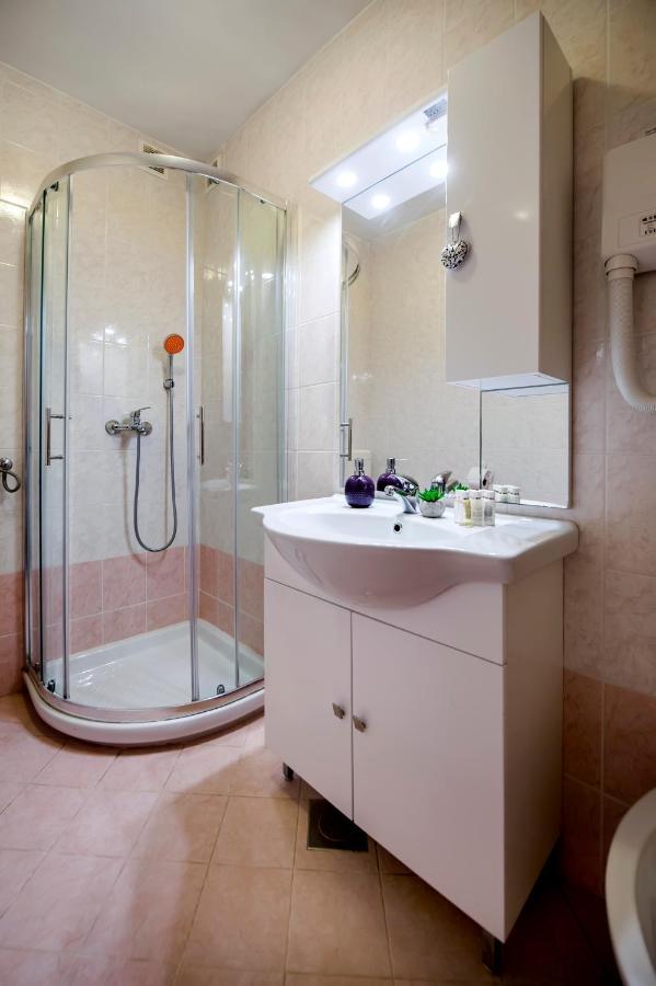 Apartments Vanda Rovinj Luaran gambar